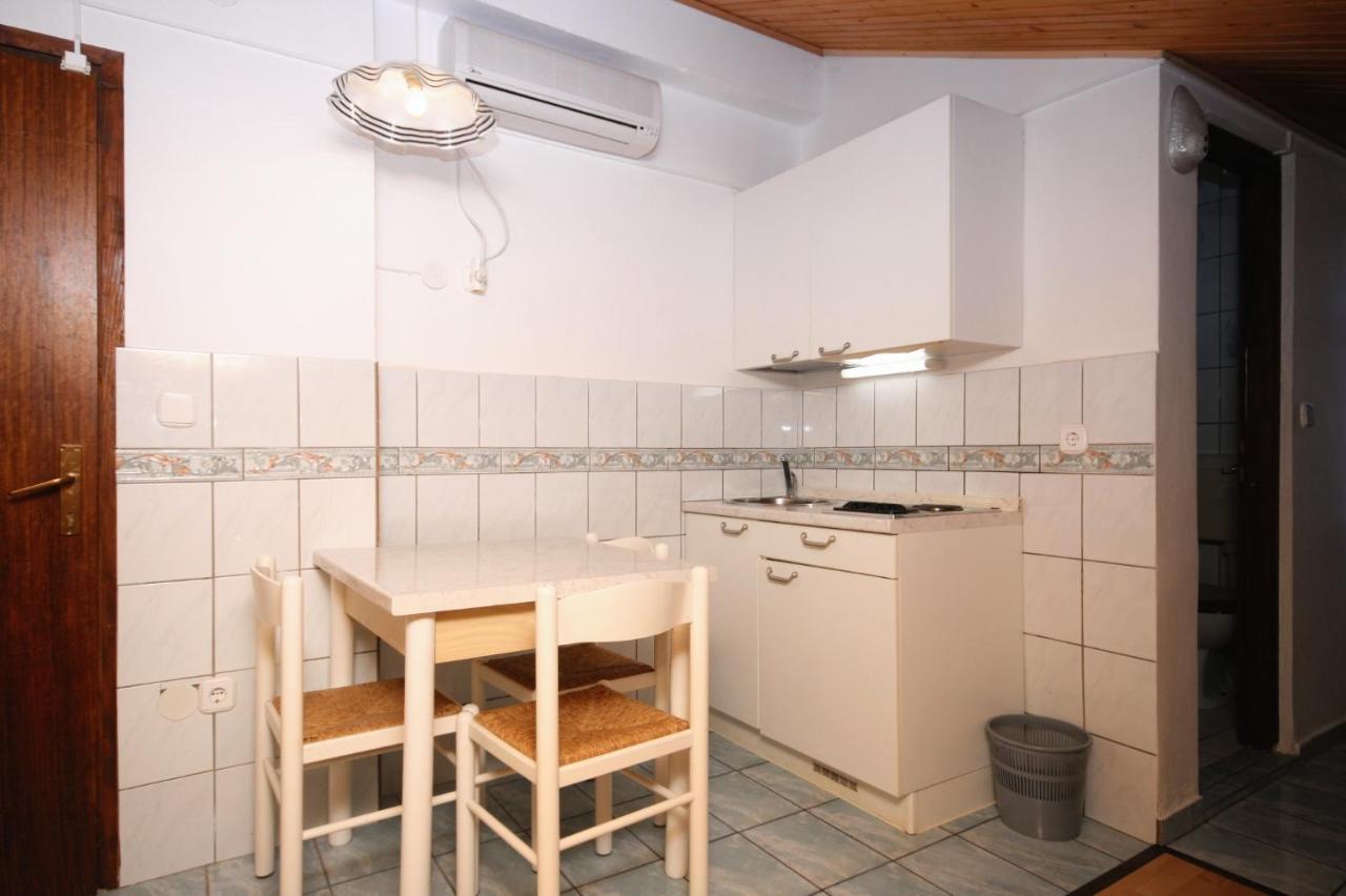 Apartments With Wifi Crikvenica - 5555 Exterior photo