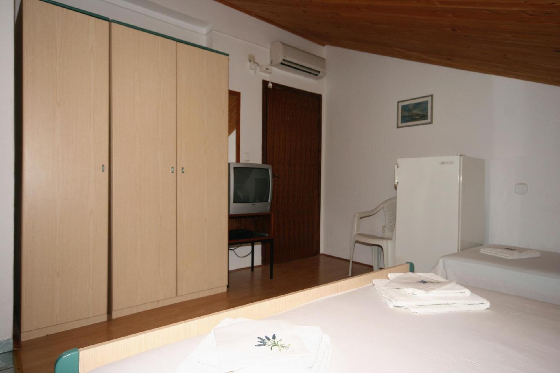 Apartments With Wifi Crikvenica - 5555 Room photo