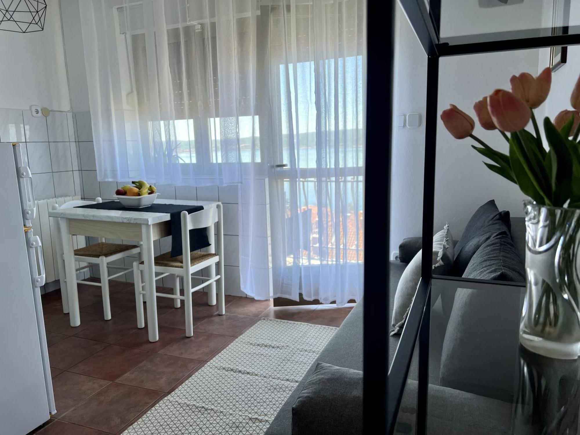 Apartments With Wifi Crikvenica - 5555 Room photo