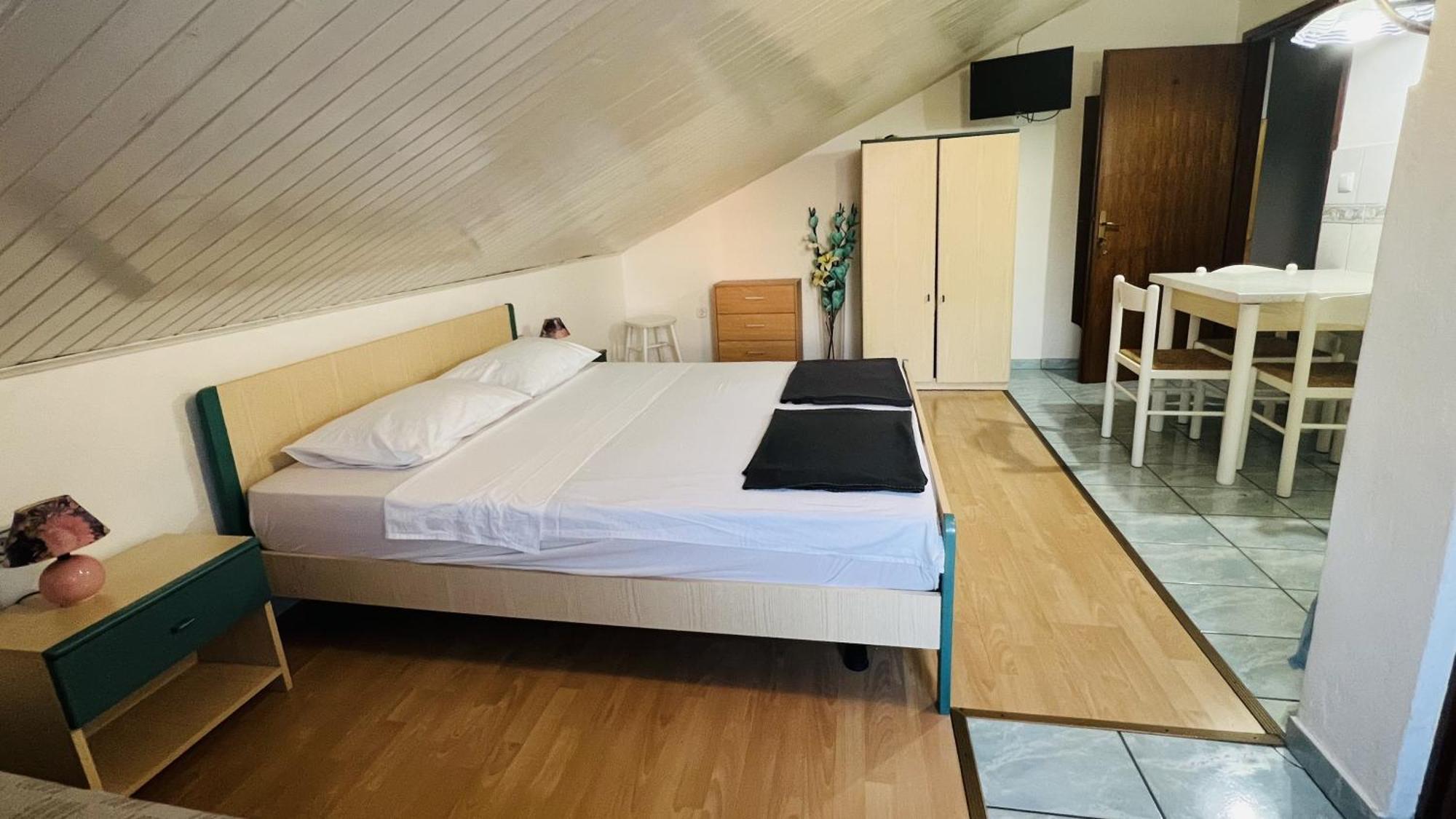 Apartments With Wifi Crikvenica - 5555 Room photo